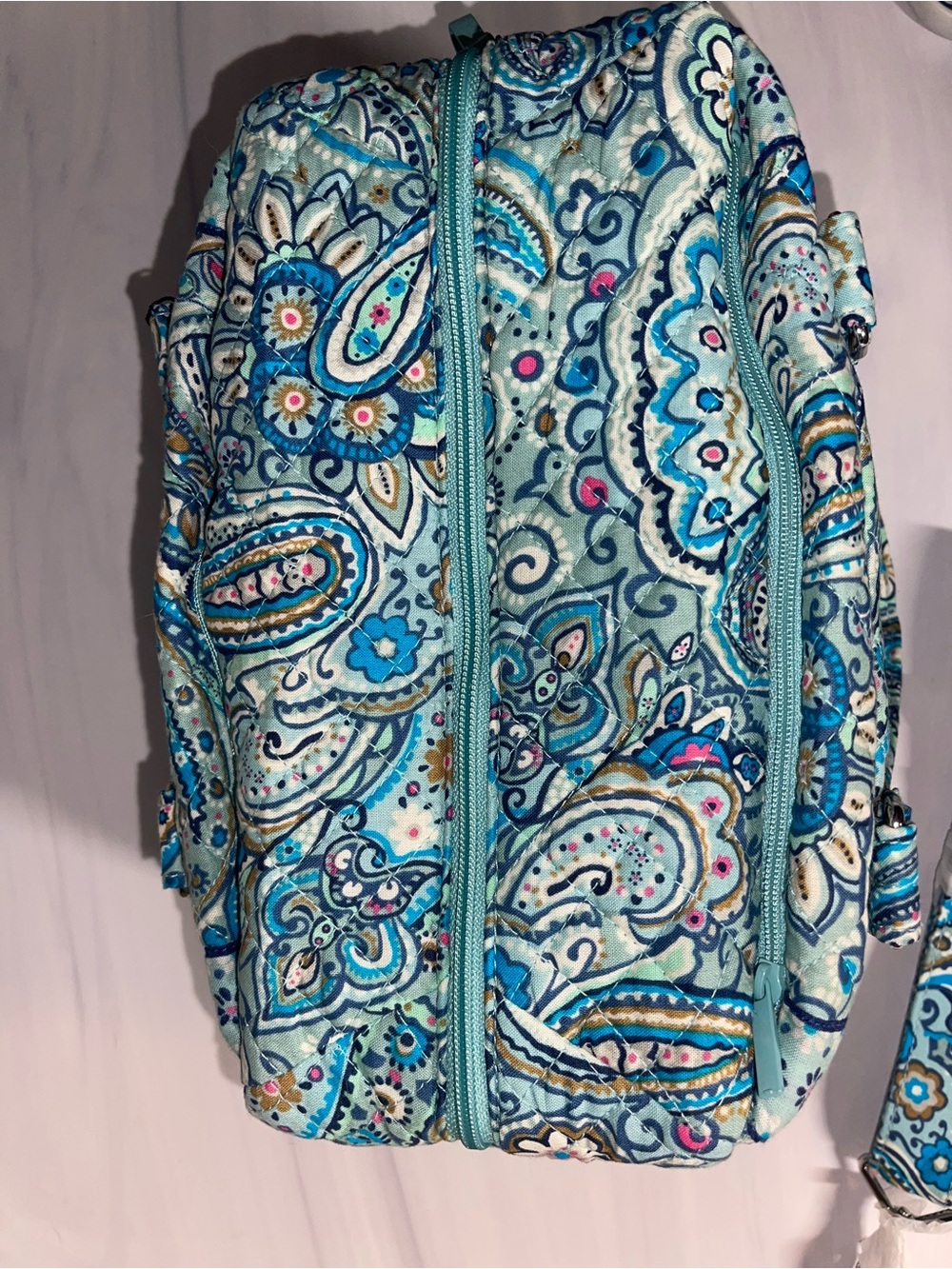 Vera Bradley iconic 100 Bag in Daisy Dot Paisley - new - Picture 9 of 10